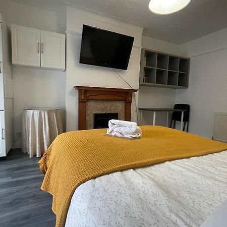 Beautiful Private Rooms In London Central Willesden Green Exterior photo
